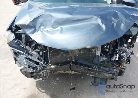 2019 Toyota Corolla Le z USA, uszkodzony, nr VIN 5YFBURHE8KP944395